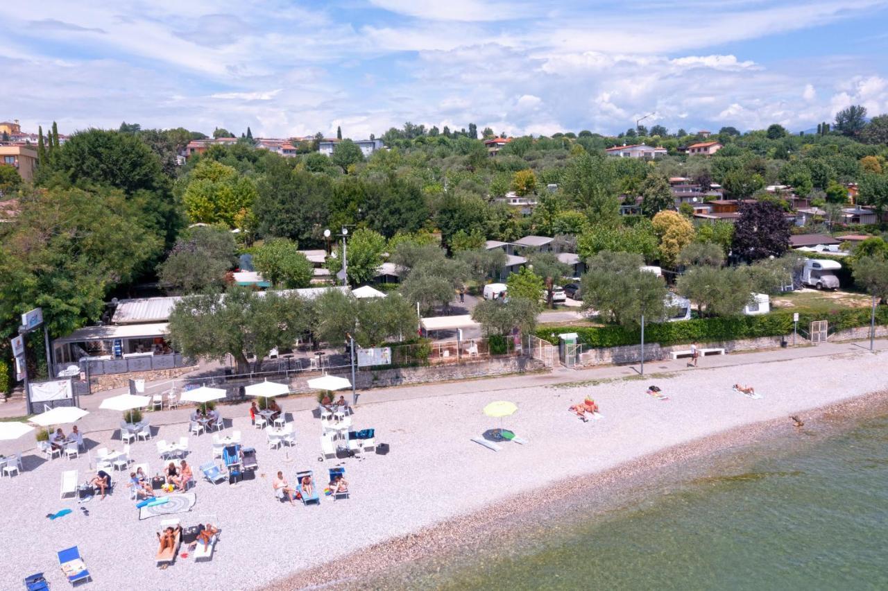 Отель Camping Porto Srl Moniga del Garda Экстерьер фото